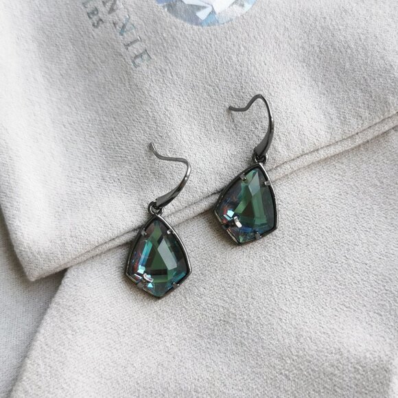Alicia Bonnie Miley Gunmetal Black Light Gray Dichroic Glass Earrings NWT - Picture 1 of 2